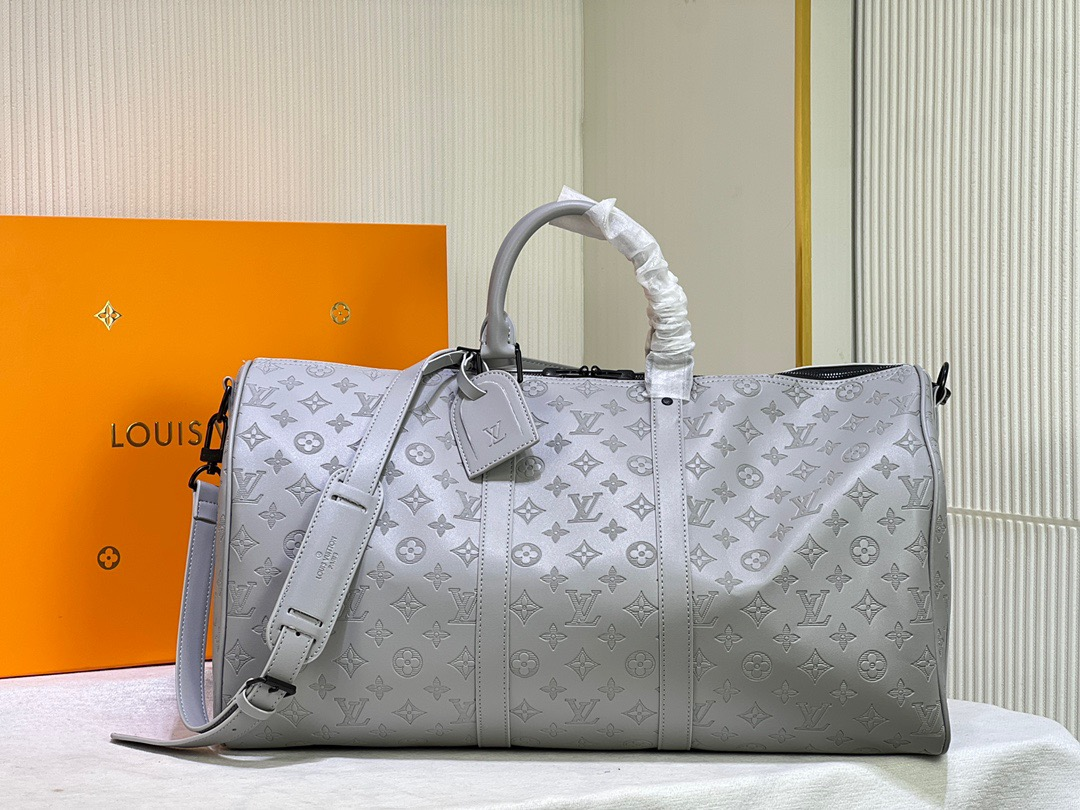 L Duffle 1:1 quality size: 50*29*23 cm 3colors