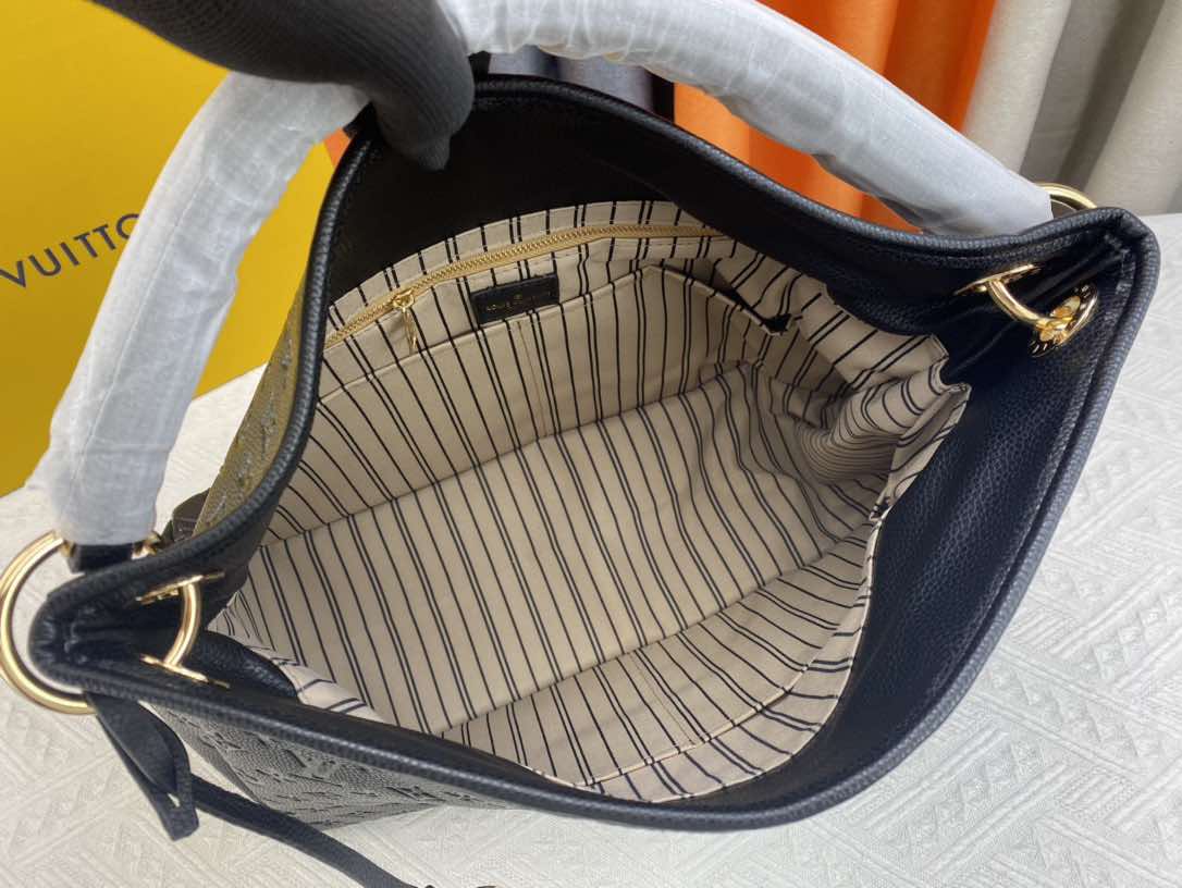 πΏπ Bleu Infini Monogram Empreinte Leather Artsy MM Bag