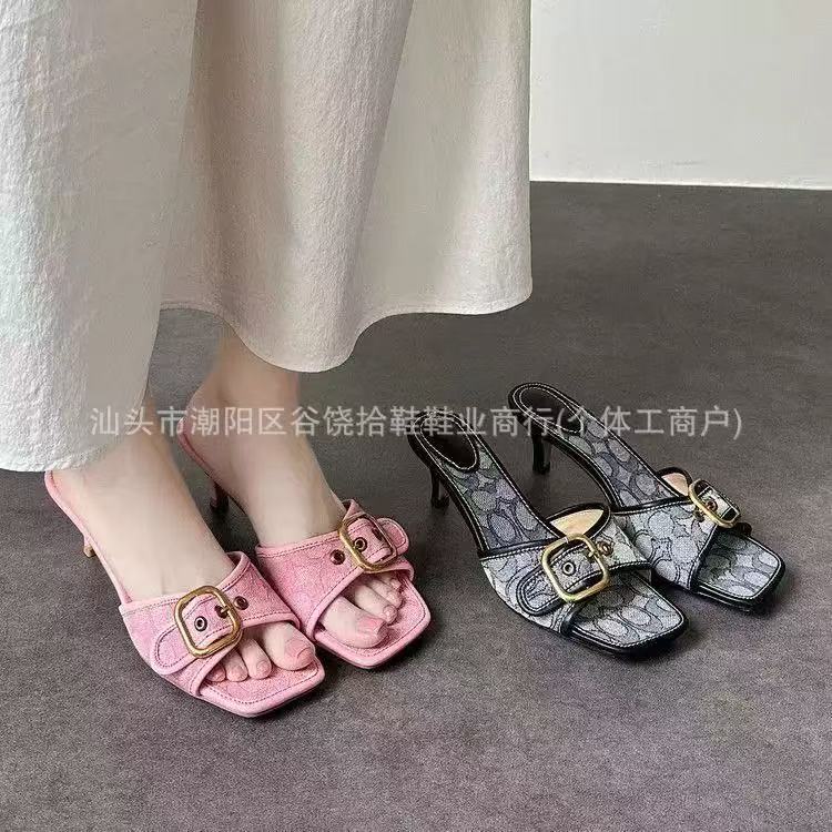 Monogram Gold Buckle Square Toe Kitten Heel Mule Sandals – Pink & Black