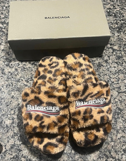 Leopard Print Faux Fur Slides