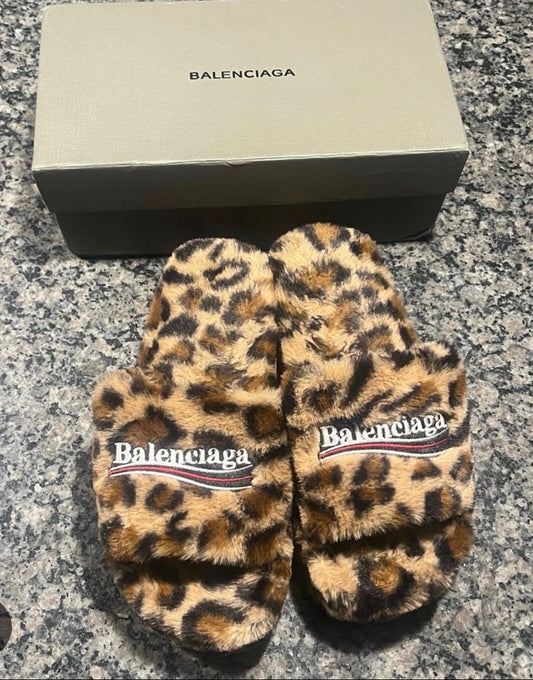Leopard Print Faux Fur Slides