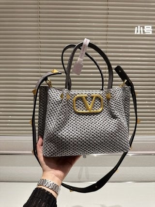 V Purse 1:1 26*19CM