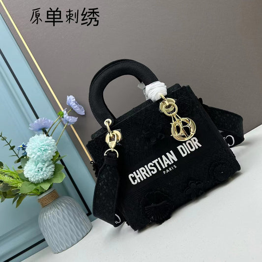 LADY D-LITE BAG Black Embroidery with Macramé 24*20*11cm