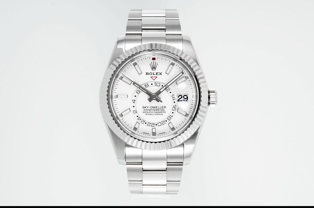Silver Stainless Steel Automatic Watch – White Dial, Fluted Bezel & Dual Time Zone